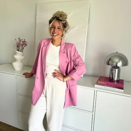 Freya: Zeitlose Moderne im Interior Design