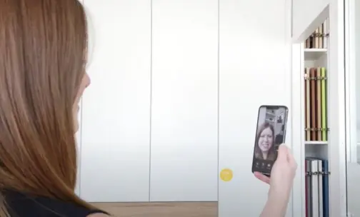 Unsere Kundenberaterin führt via FaceTime ein Beratungsgespräch 
